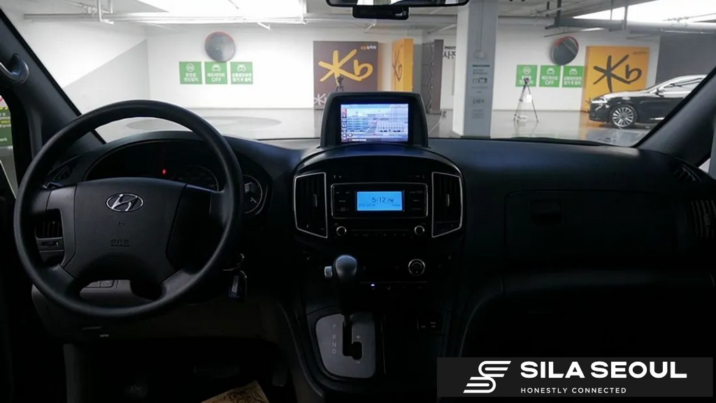 2019 Hyundai The New Grand Starex Wagon 12-seater Smart - SILASEOUL