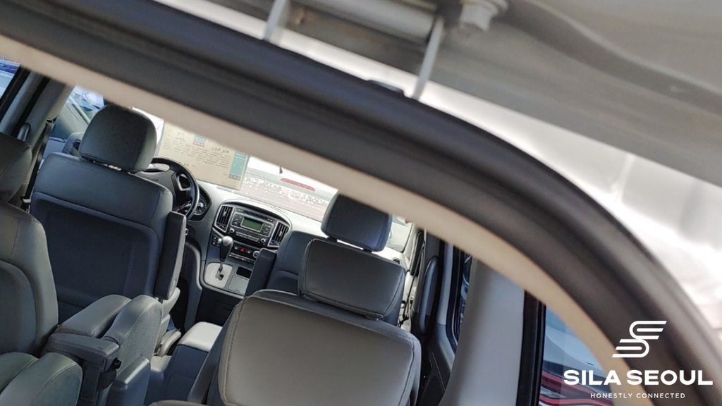 2019 Hyundai The New Grand Starex Wagon 11-seater Smart - SILASEOUL